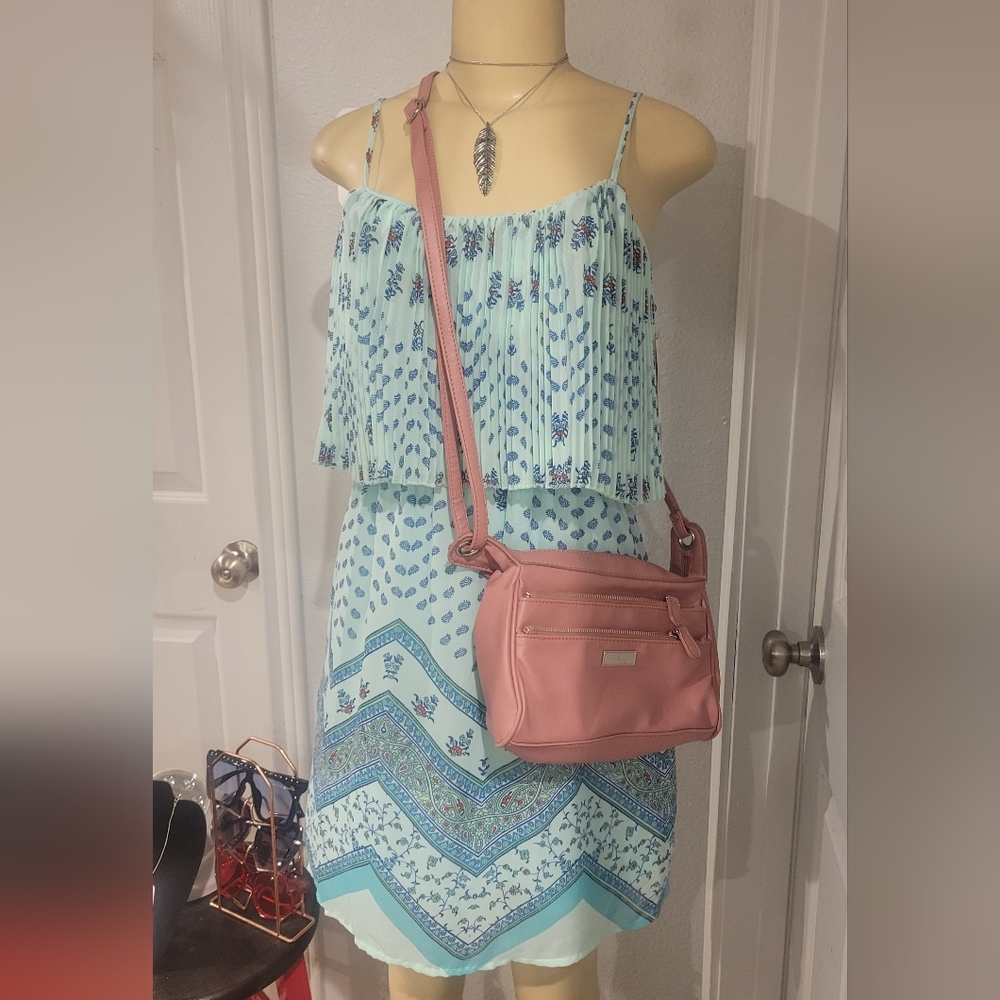 Love Fire dress size small NWT